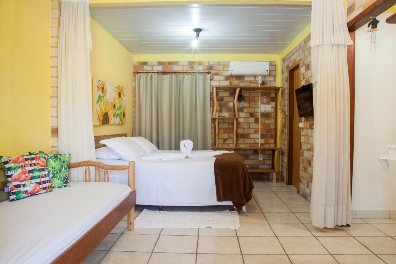 Morada Do Gabriel Otel Guarda do Embaú Dış mekan fotoğraf